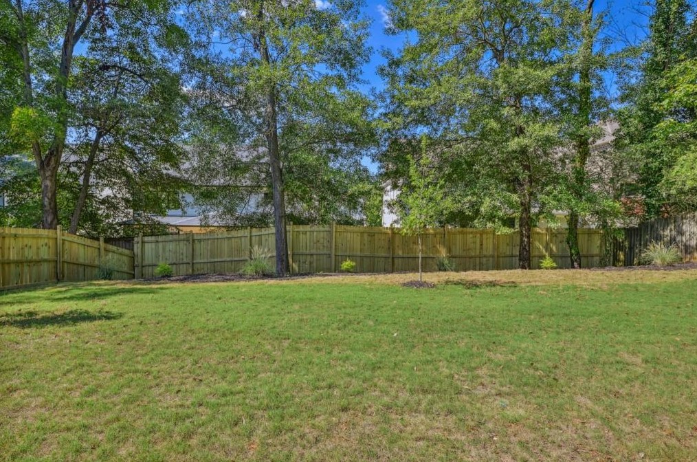 2354 Poplar Springs Dr, Atlanta GA  30319-3942 exterior