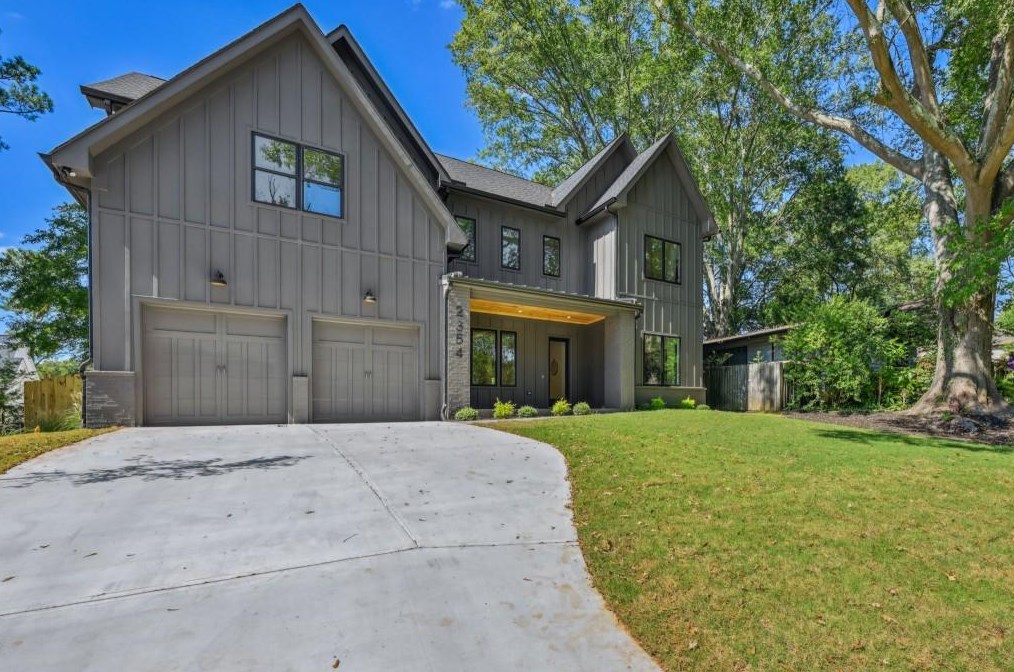 2354 Poplar Springs Dr, Atlanta GA  30319-3942 exterior