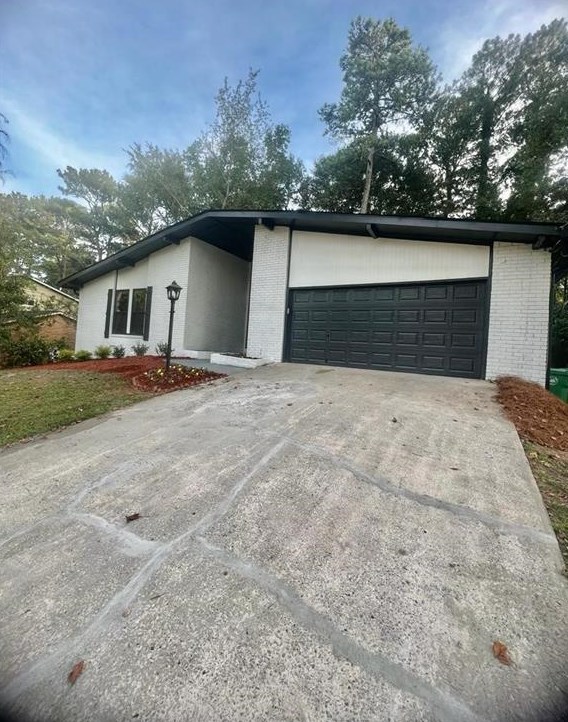 2311 Verna Dr, Decatur, GA 30034-2640