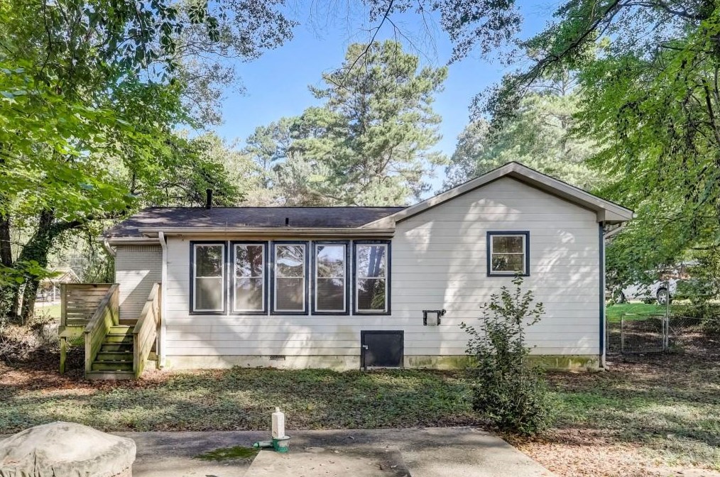 3679 Larkspur Ter, Decatur GA  30032-4837 exterior