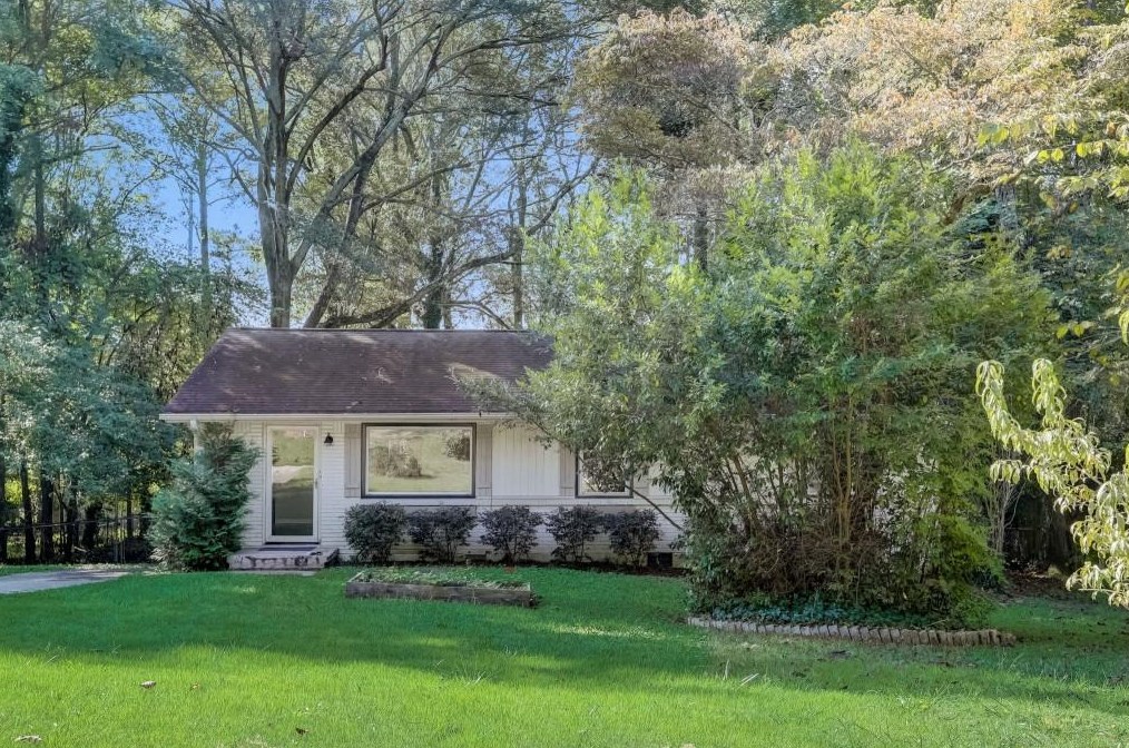 3679 Larkspur Ter, Decatur, GA 30032-4837