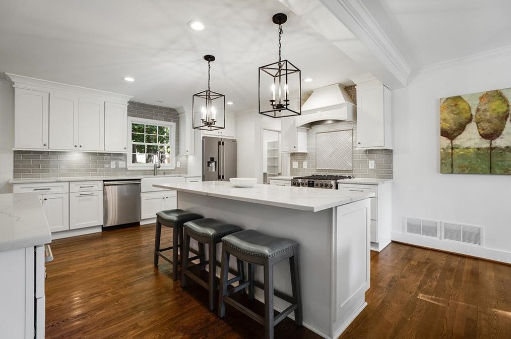 1448 Nancy Creek Dr, Atlanta GA  30319-1859 exterior