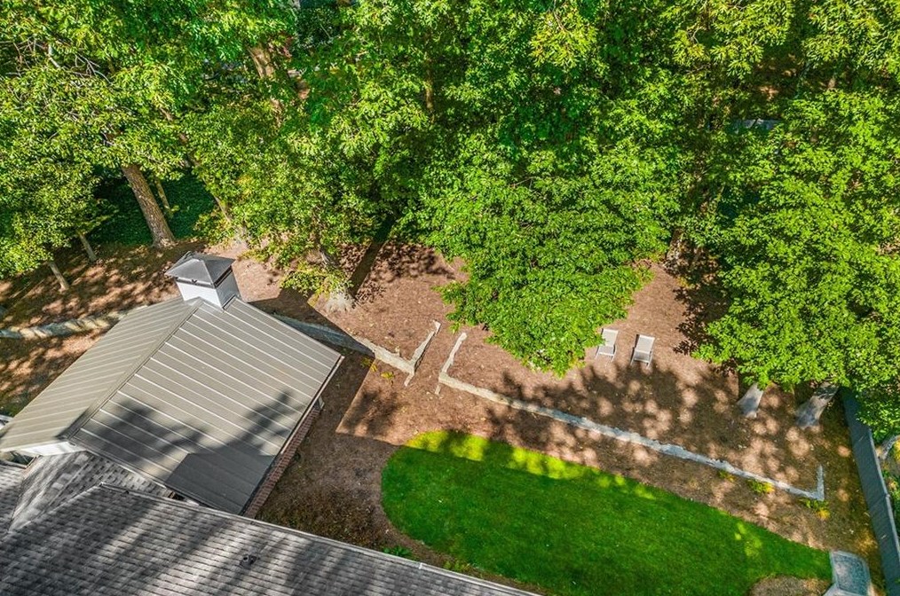1448 Nancy Creek Dr, Atlanta GA  30319-1859 exterior