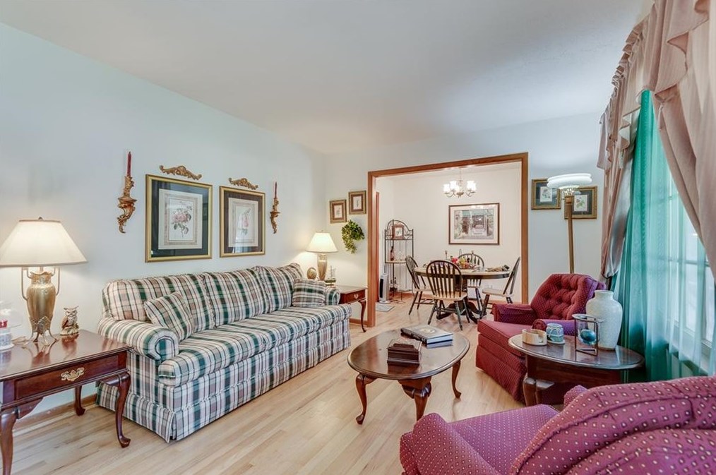 6128 Tracy Valley Dr, Norcross, GA 30093-2030