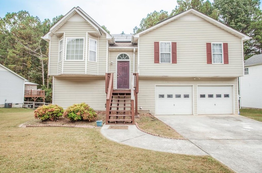 749 Newport Dr, Villa Rica, GA 30180