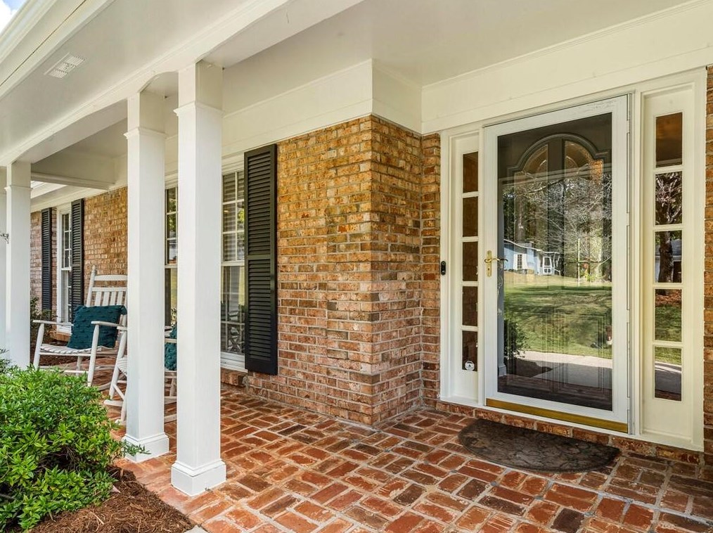 1035 Northshore Dr, Roswell, GA 30076-2842