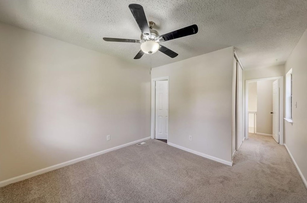 1260 Creekside Ct, Smyrna GA  30080-2659 exterior