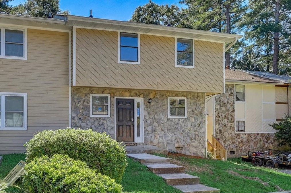 1260 Creekside Ct, Smyrna GA  30080-2659 exterior