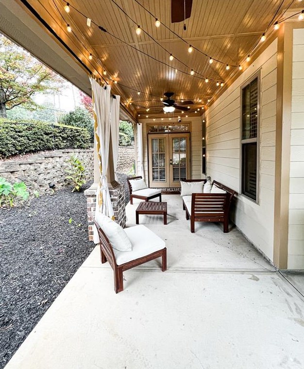 2439 Muirfield Pl, Atlanta GA  30337-1637 exterior