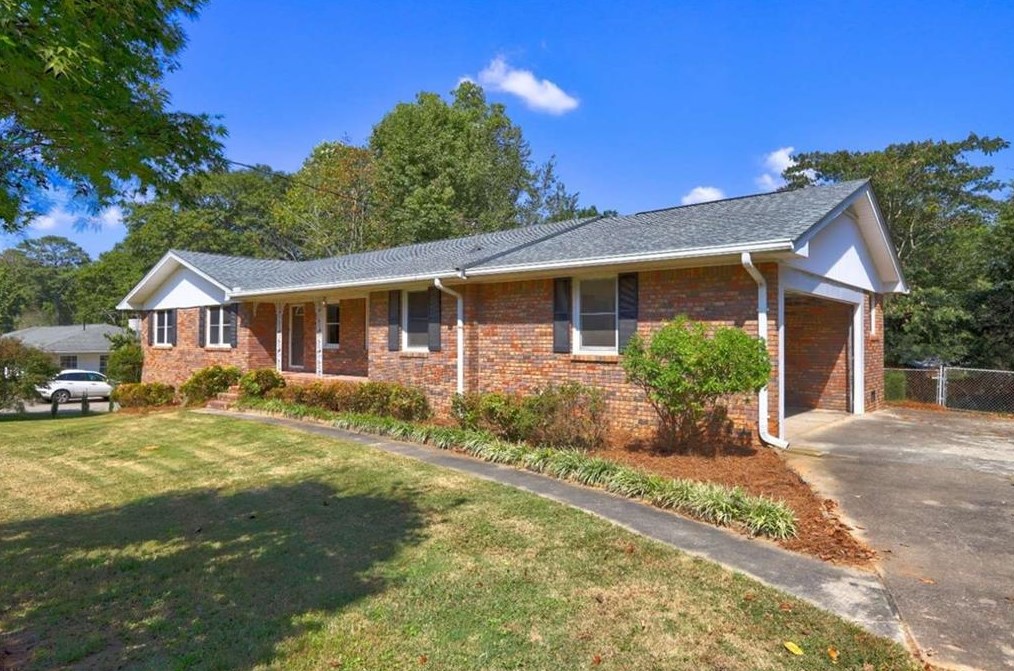 3019 Laura Ln, Lithia Springs, GA 30122