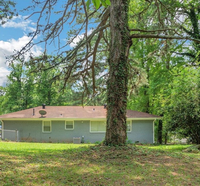 3624 Barrington Pl, Decatur GA  30032-3861 exterior