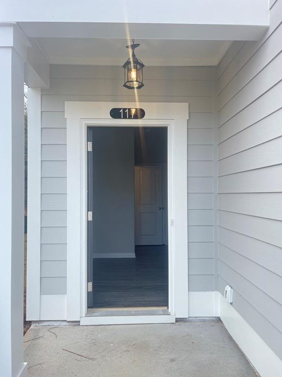 117 Millers Ln, Calhoun, GA 30701-5729