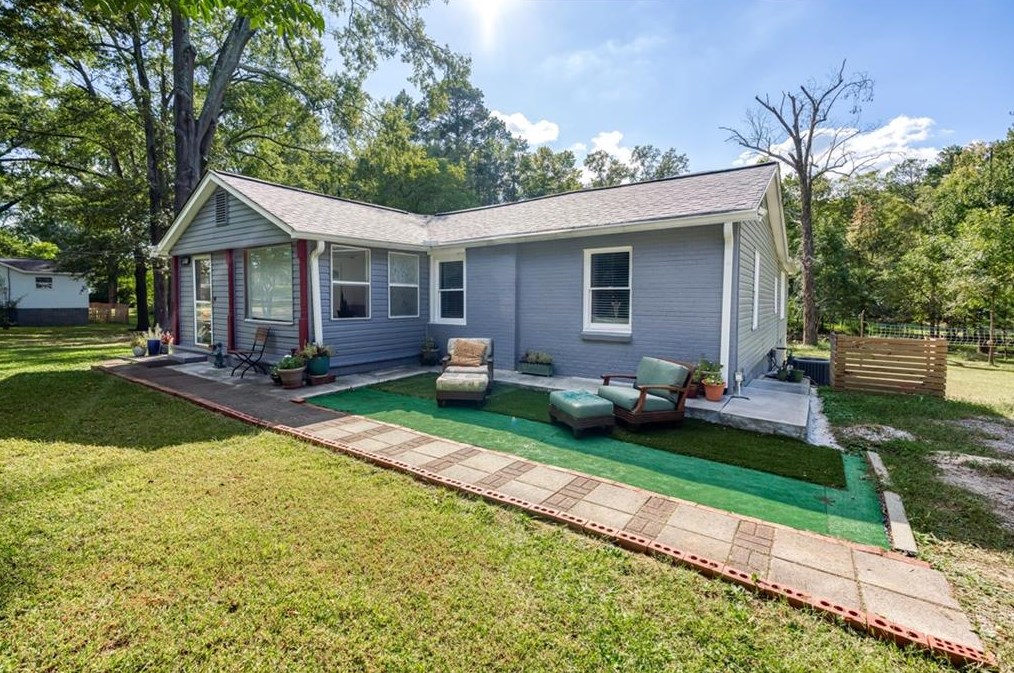 5586 Owens Dr, Duluth, GA 30136