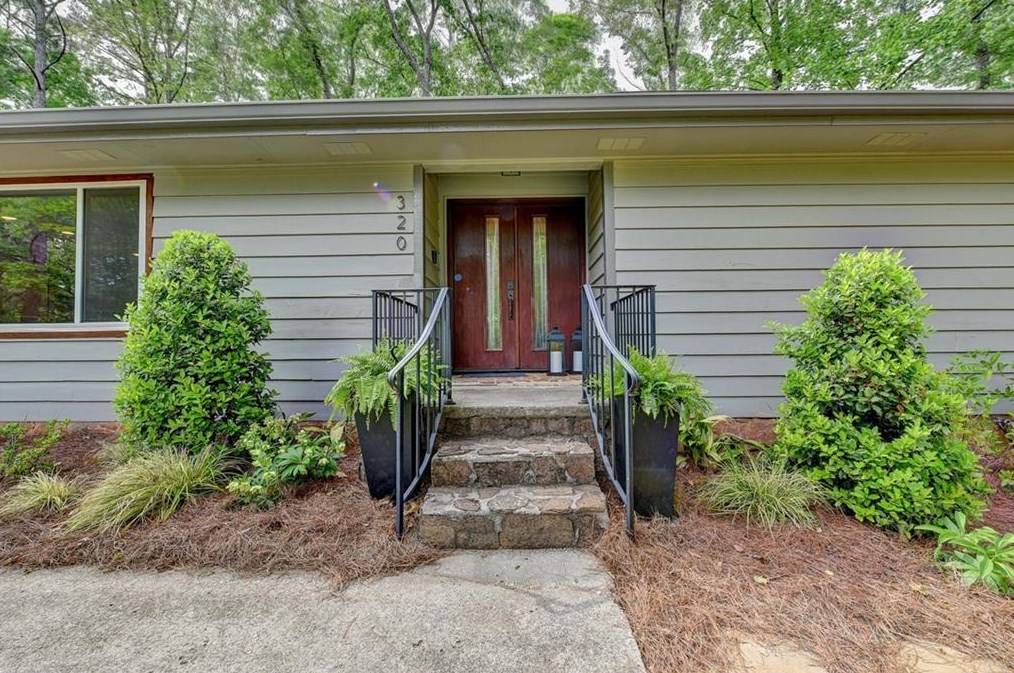 320 Tigris Way, Alpharetta, GA 30022-5907