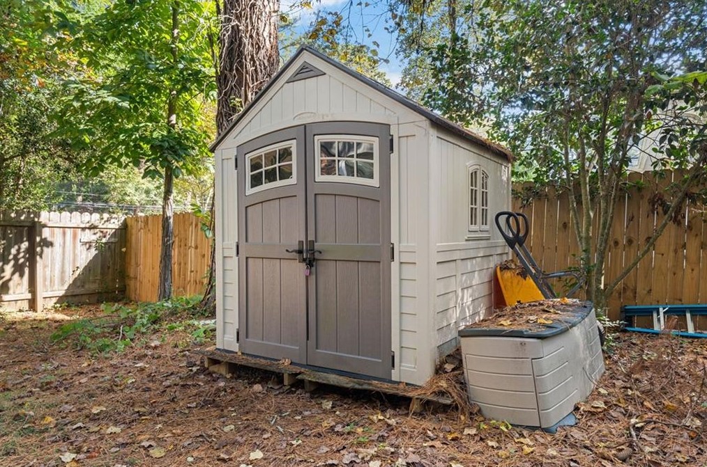 2953 Sylvan Ramble Rd, Atlanta GA  30345-2159 exterior