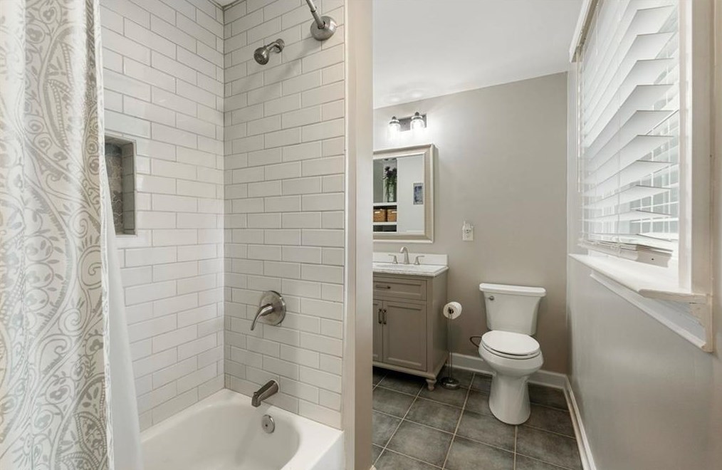 2953 Sylvan Ramble Rd, Atlanta GA  30345-2159 exterior