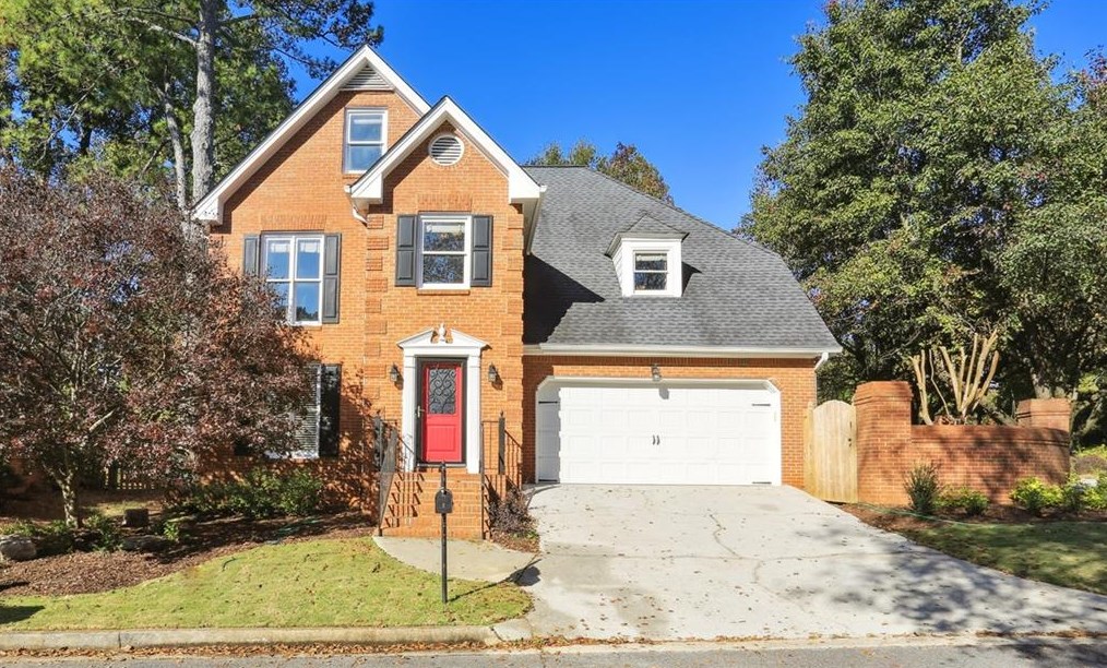 1717 Frazier Park Dr, Decatur GA  30033-1536 exterior