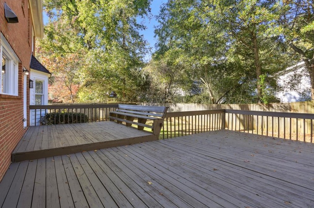 1717 Frazier Park Dr, Decatur GA  30033-1536 exterior