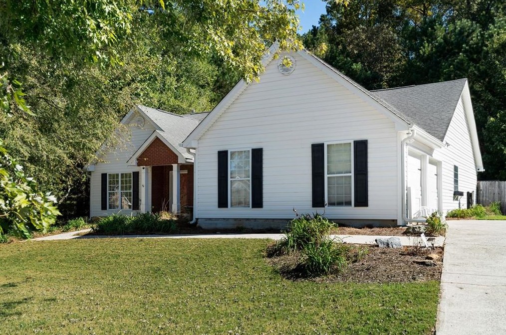 128 Stable Ln, Dallas, GA 30132-0324