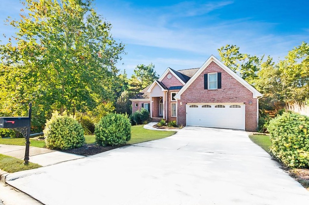 2551 River Run Dr, Dacula, GA 30019-2662