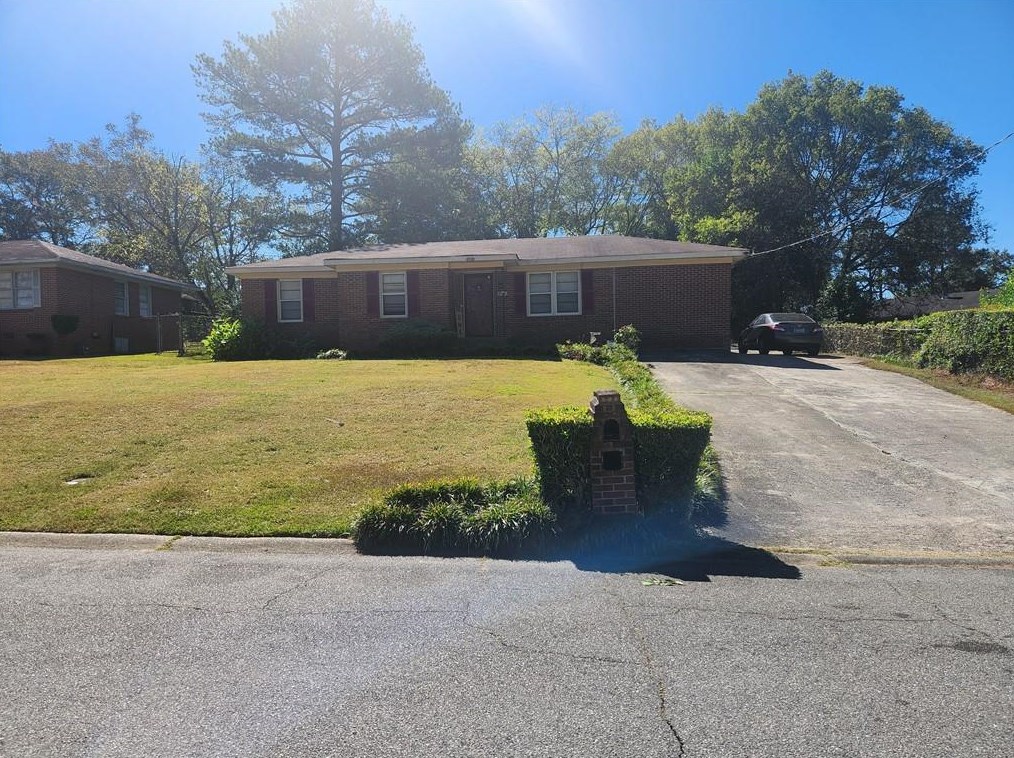 3756 Greenbriar Rd, Macon, GA 31204