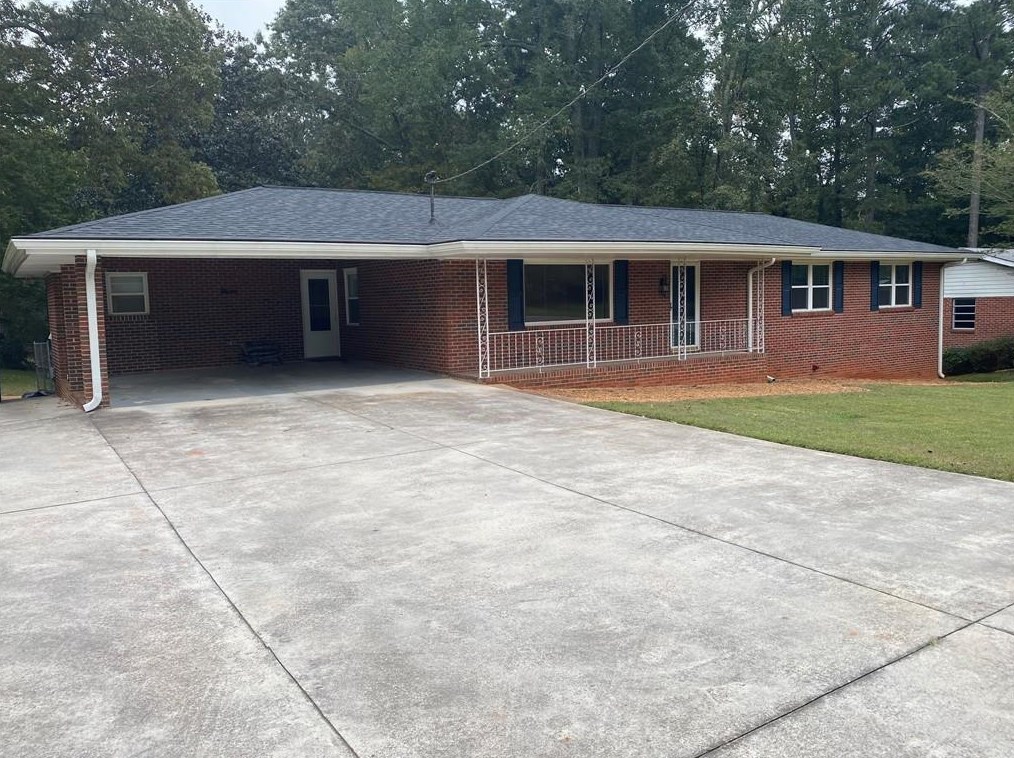 4061 Cooper Lake Rd, Smyrna, GA 30082-3328