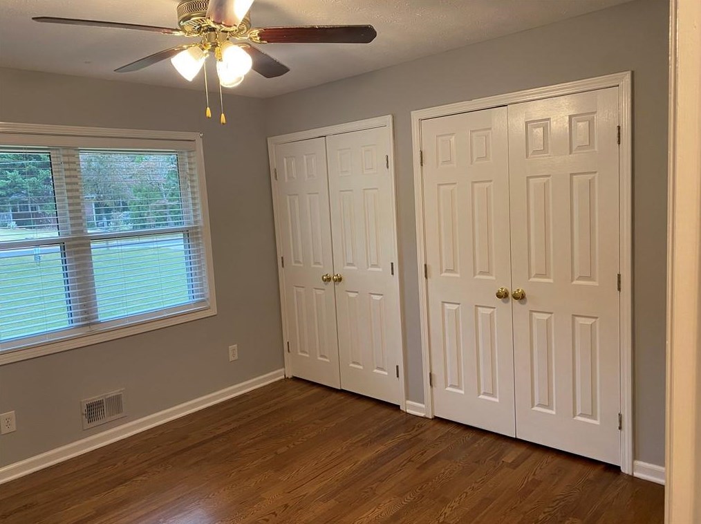 4061 Cooper Lk Rd, Smyrna GA  30082-3328 exterior