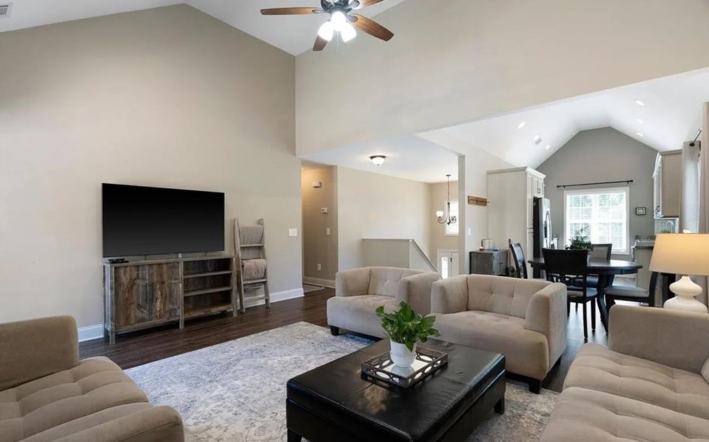 370 Wildwood Cir Se, Calhoun, GA 30701