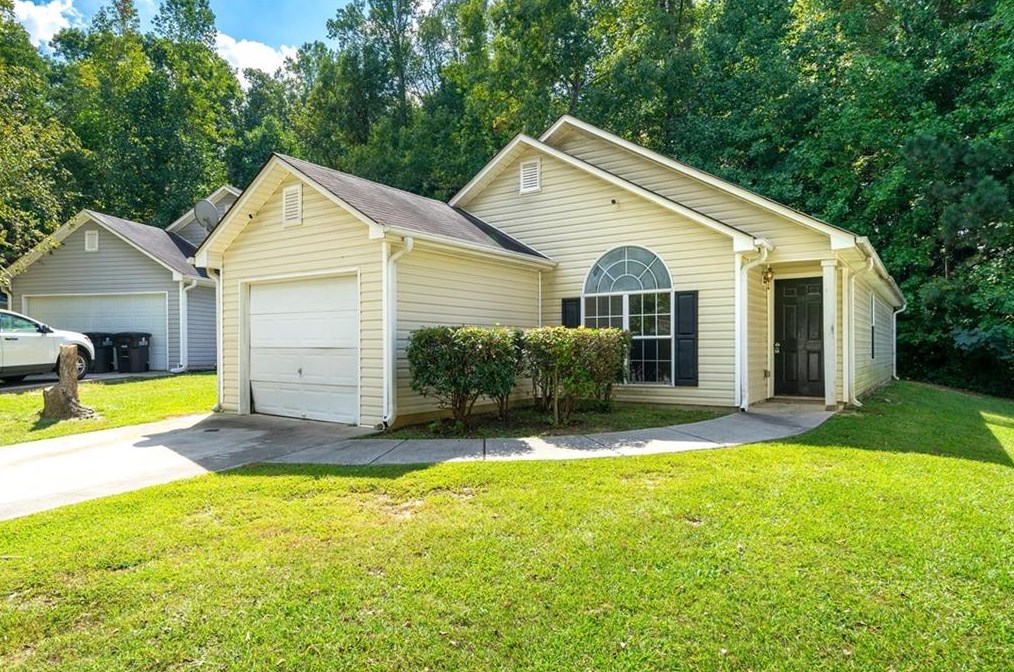 8345 Ramblin Ct, Douglasville, GA 30134-7047