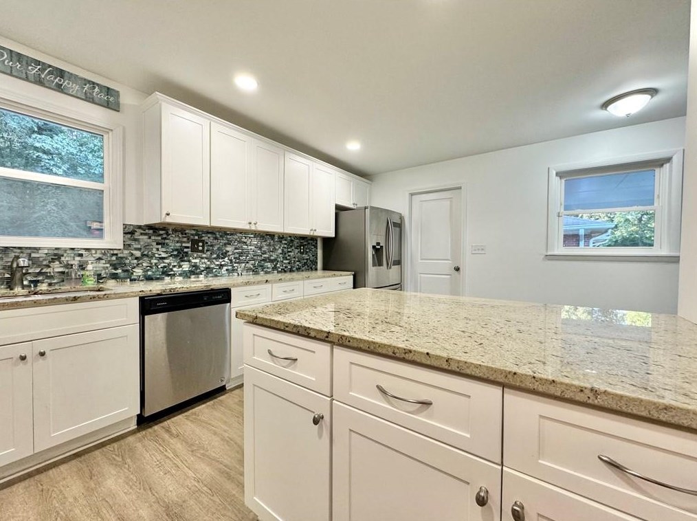 2459 Susan Ln, Atlanta GA 30331-5235 exterior