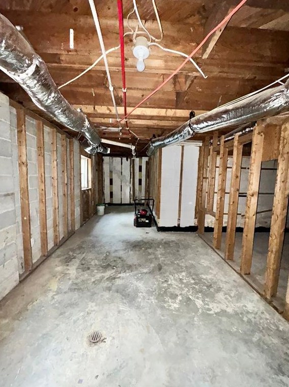 2459 Susan Ln, Atlanta GA 30331-5235 exterior