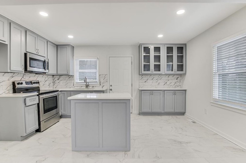 2168 Doris Dr, Decatur GA  30034-1020 exterior