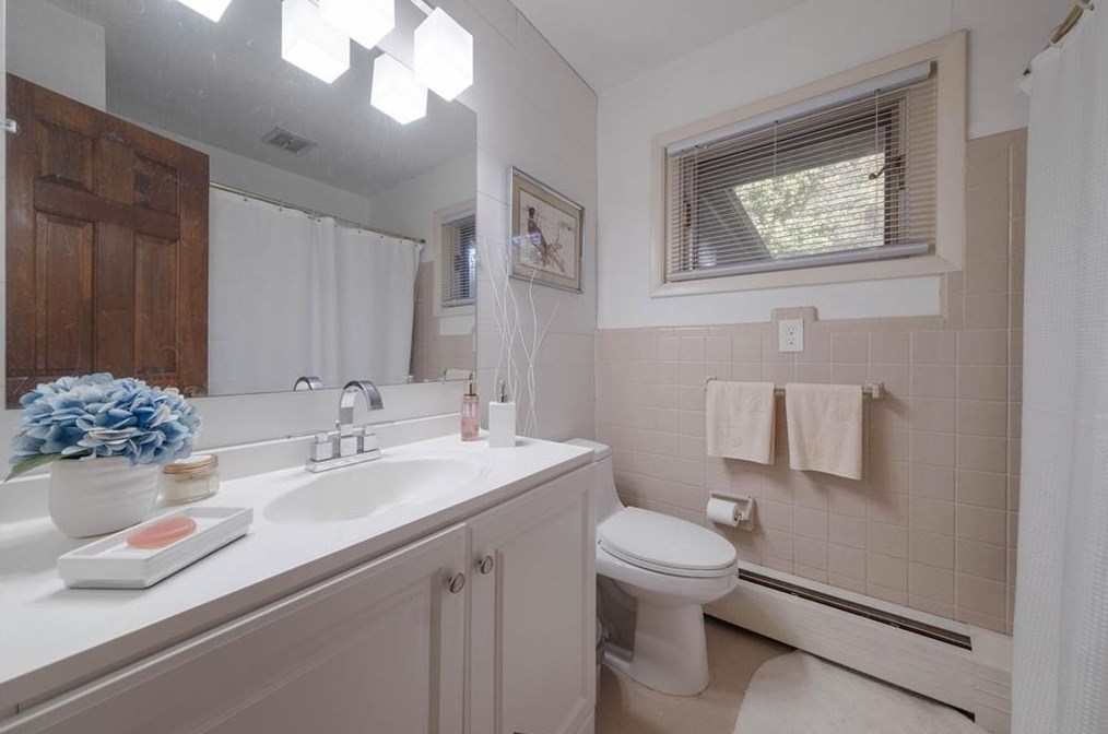 2340 Honeysuckle Ln, Smyrna GA  30080-4614 exterior