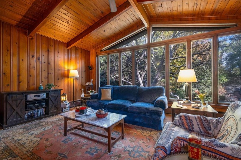 2340 Honeysuckle Ln, Smyrna GA  30080-4614 exterior