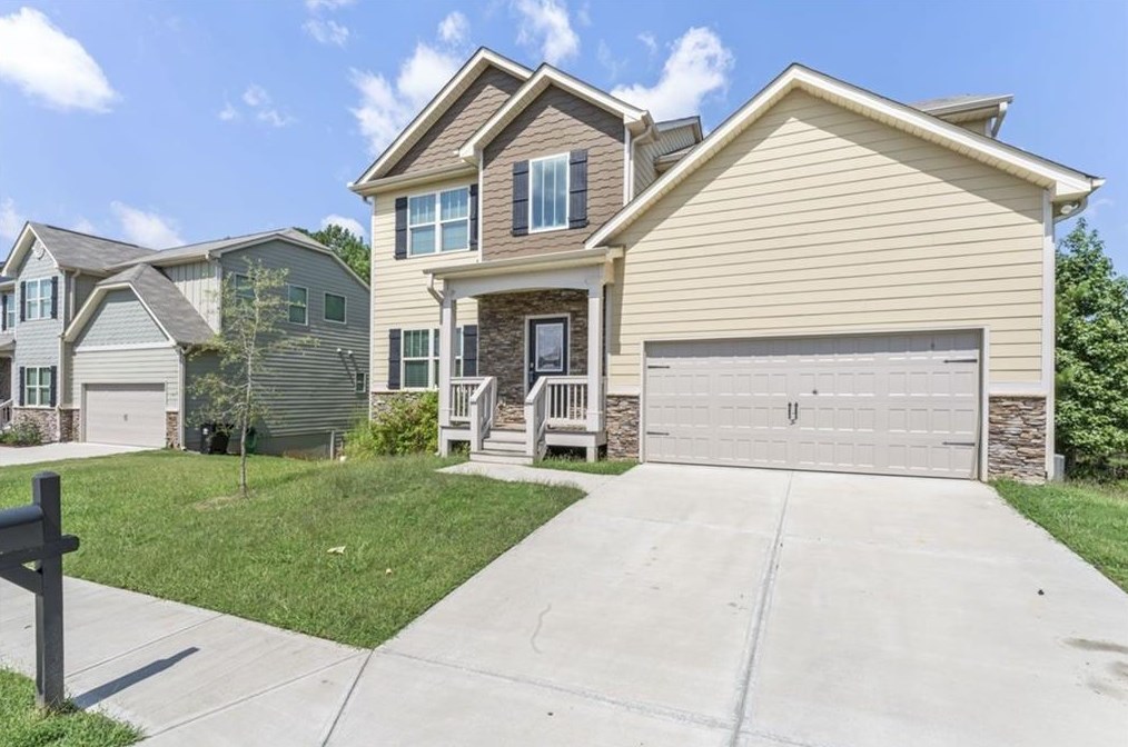 642 Stable View Loop, Dallas, GA 30132-6215