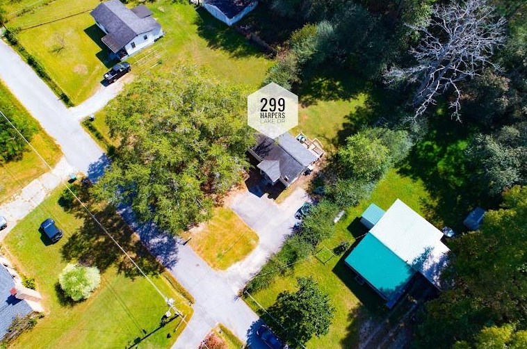 299 Harpers Lake Dr, Hiram, GA 30141