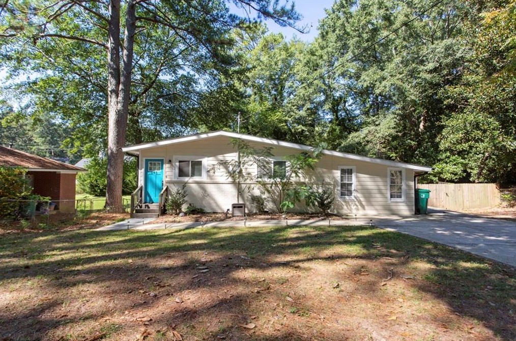545 Cobb Cir Se, Smyrna, GA 30082