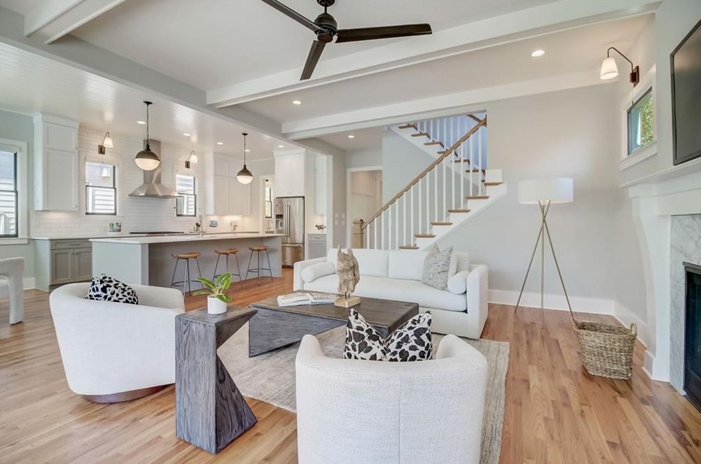 2183 Oakview Rd, Atlanta GA  30317-0026 exterior