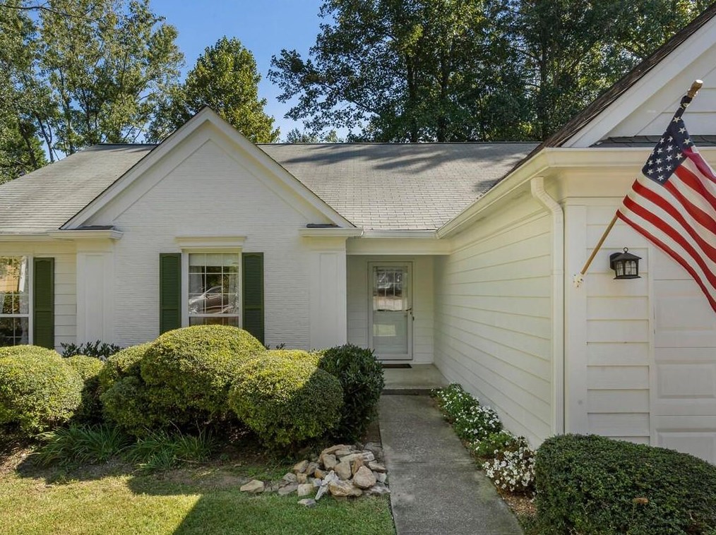 115 Taylors Spring Ct, Alpharetta, GA 30022-6691