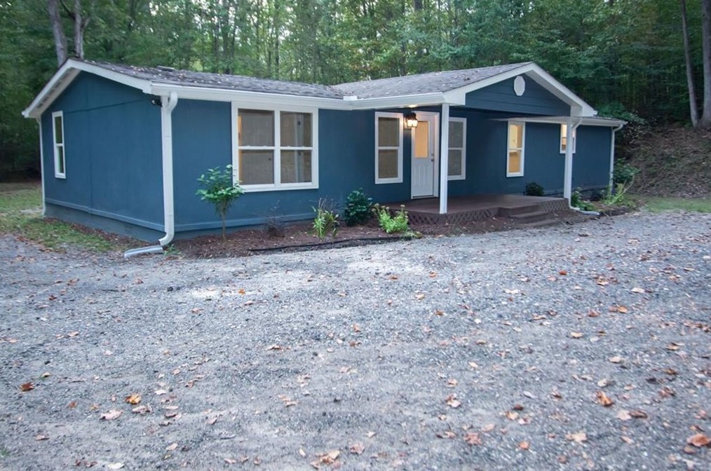 4312 Joe Chandler Rd, Gillsville, GA 30543-2307