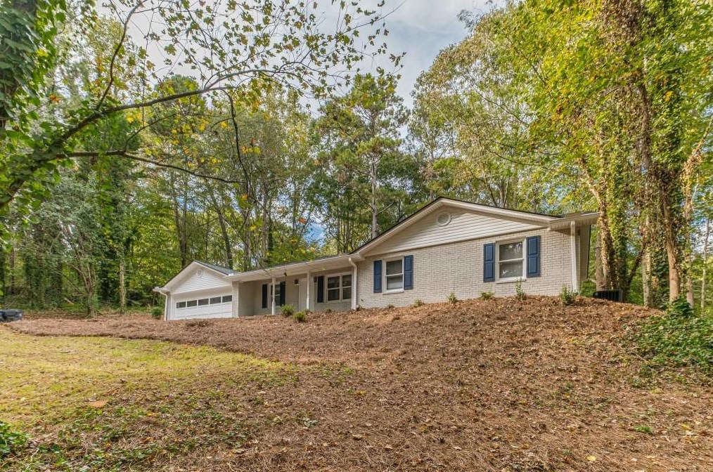 1513 Betts Creek Dr, Auburn, GA 30011