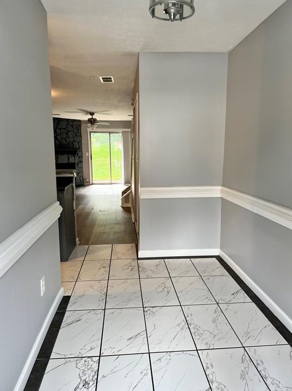 532 Prince Of Wales, Stone Mountain, GA 30083