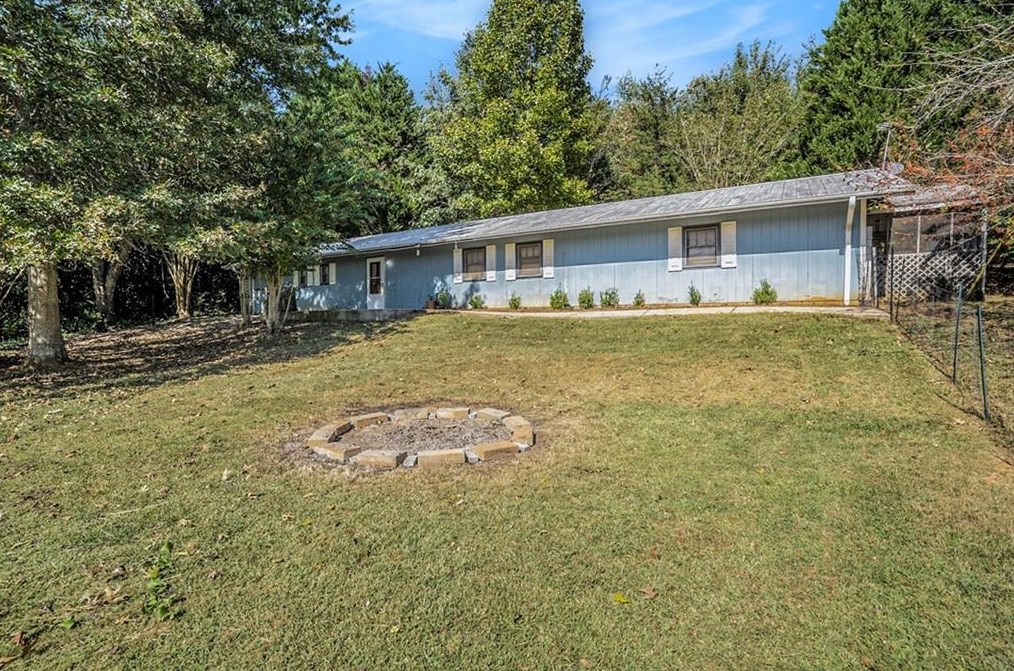 463 Yearwood Rd, Demorest, GA 30535