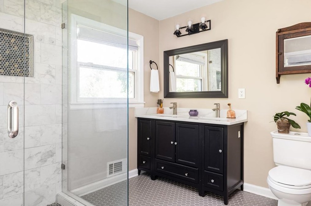 3076 Glendale Ct, Decatur GA  30032-5802 exterior