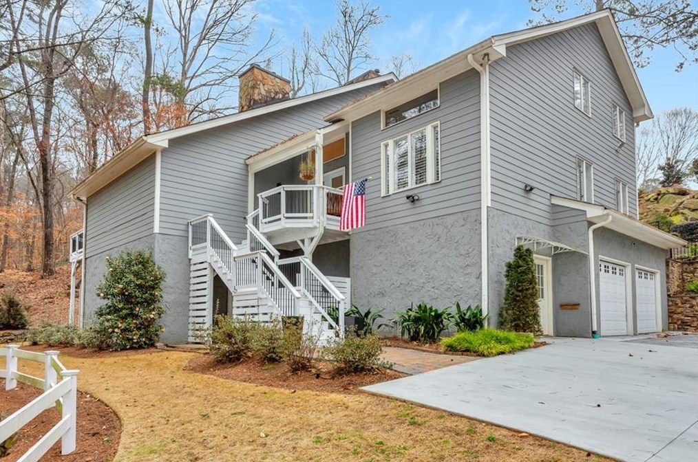 6895 Riverside Dr, Atlanta, GA 30328