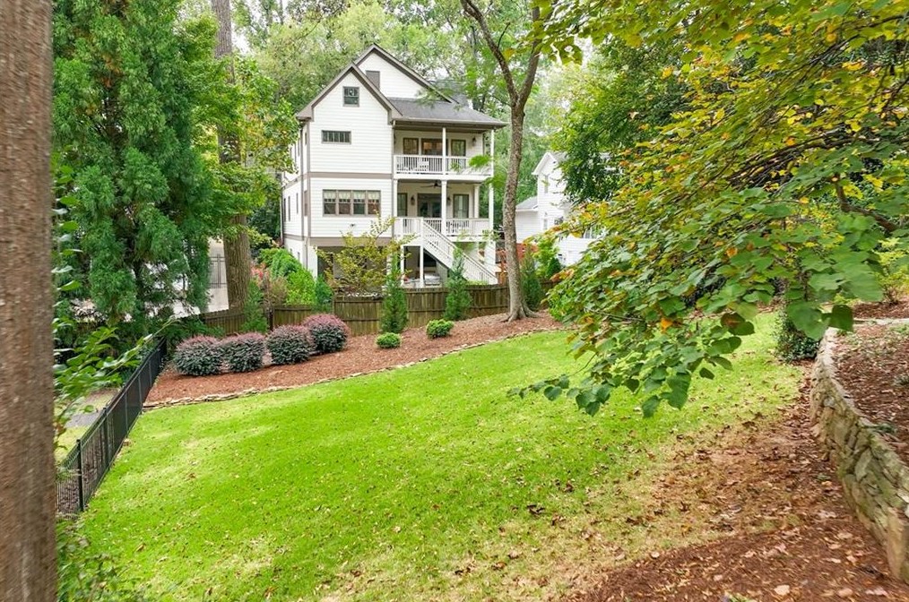 1171 Zimmer Dr, Atlanta GA  30306-3320 exterior