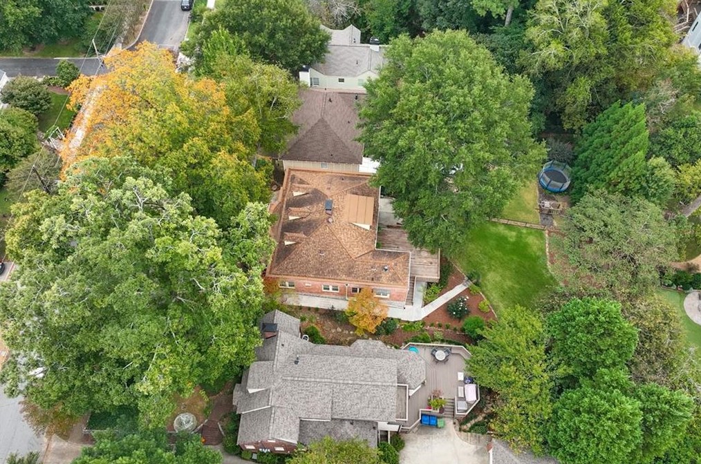 1171 Zimmer Dr, Atlanta GA  30306-3320 exterior