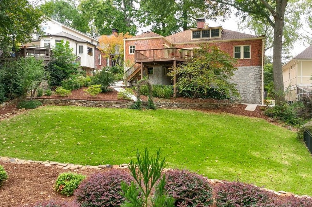 1171 Zimmer Dr, Atlanta GA  30306-3320 exterior
