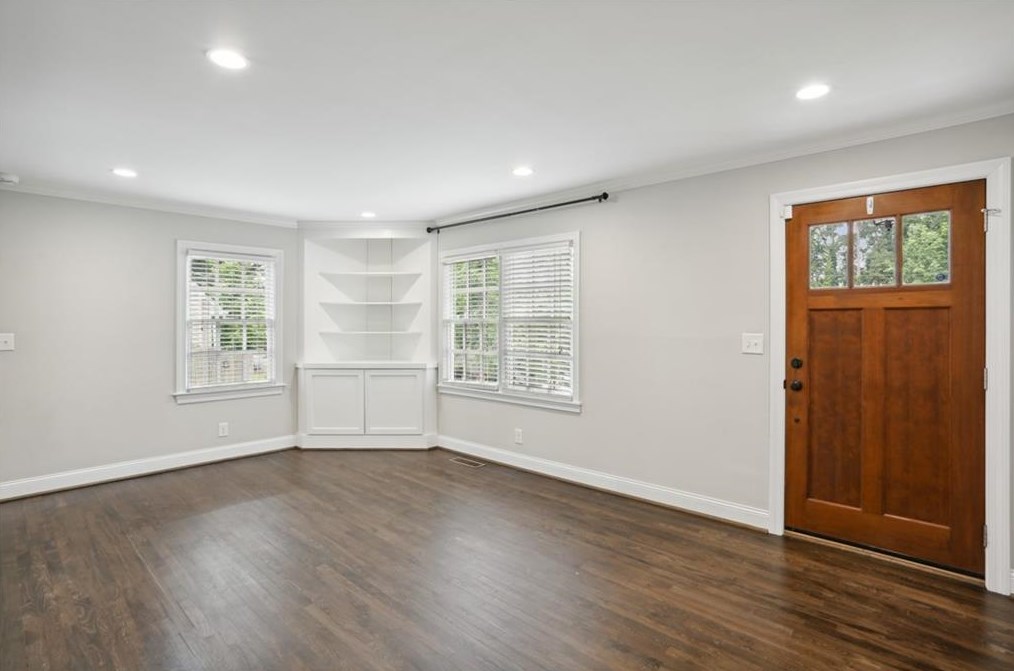 2977 Skyland Dr, Atlanta GA  30341-4723 exterior