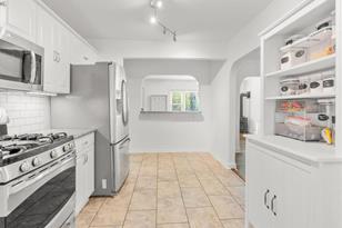 1477 Deerwood Dr - Photo 6